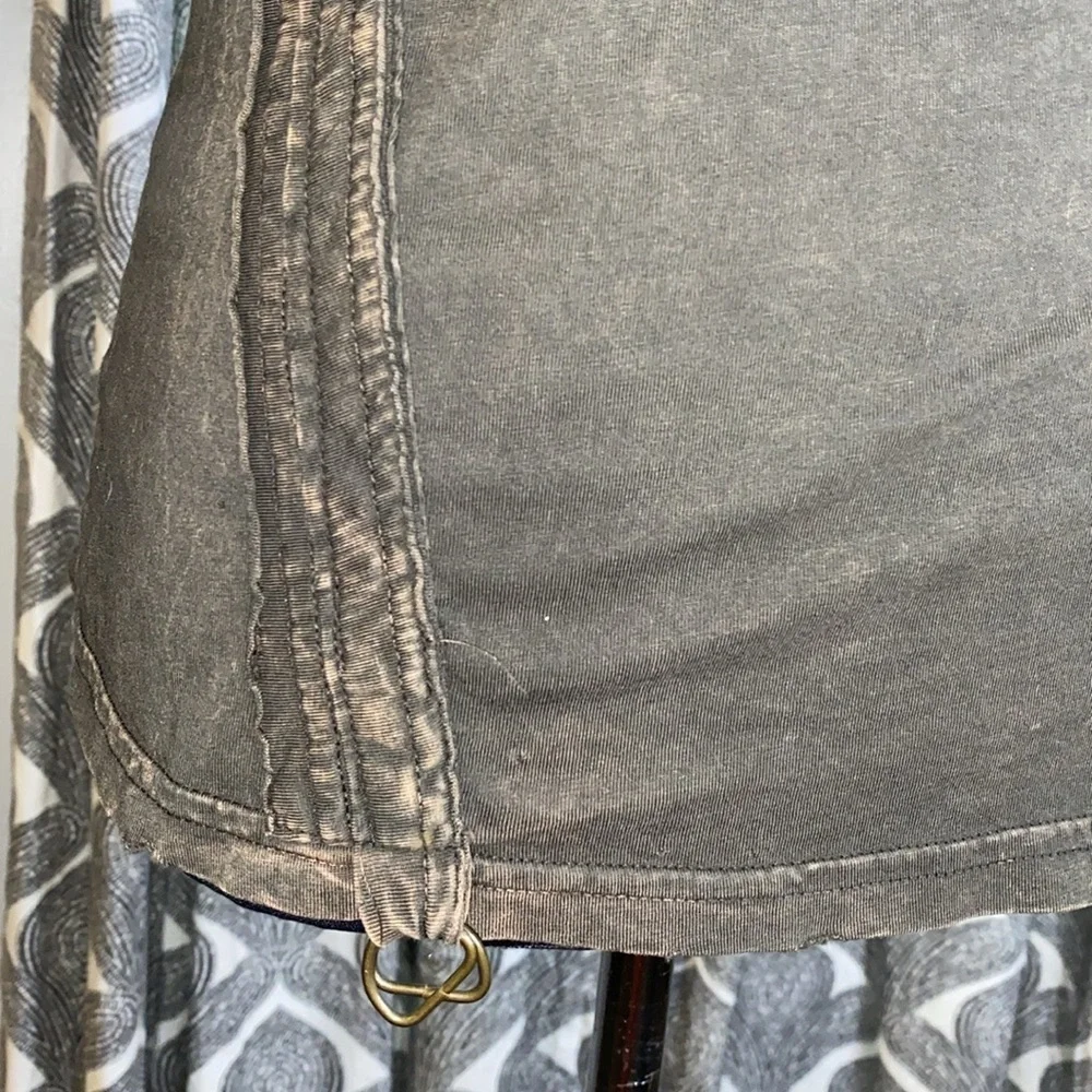 Salvage Black and Red Graphic Tank Top - Picture 4 of 9